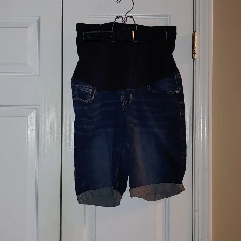 Indigo  Blue  denim jean full panel maternity shorts Sz XL